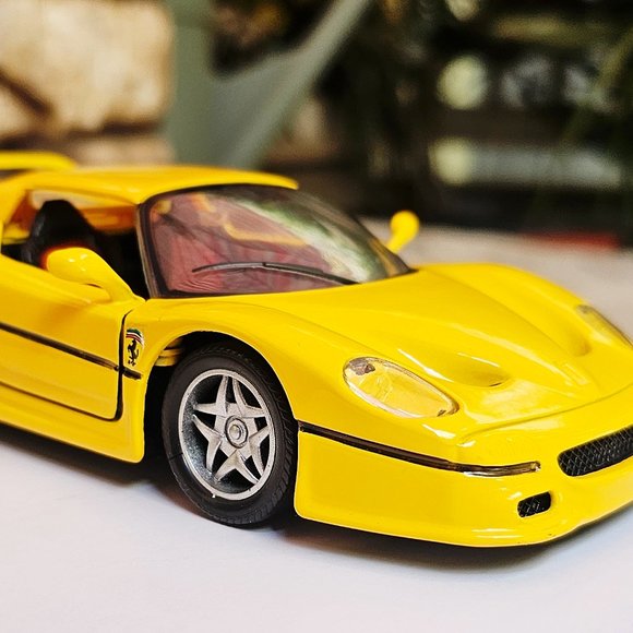 *50% PRICE DROP!* Rare YELLOW Welly 1:24 Ferrari F50 die-cast model car - Picture 11 of 16